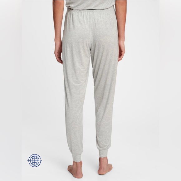 **SOLD** GAP Truesleep Joggers in Modal - Picture 5 of 15